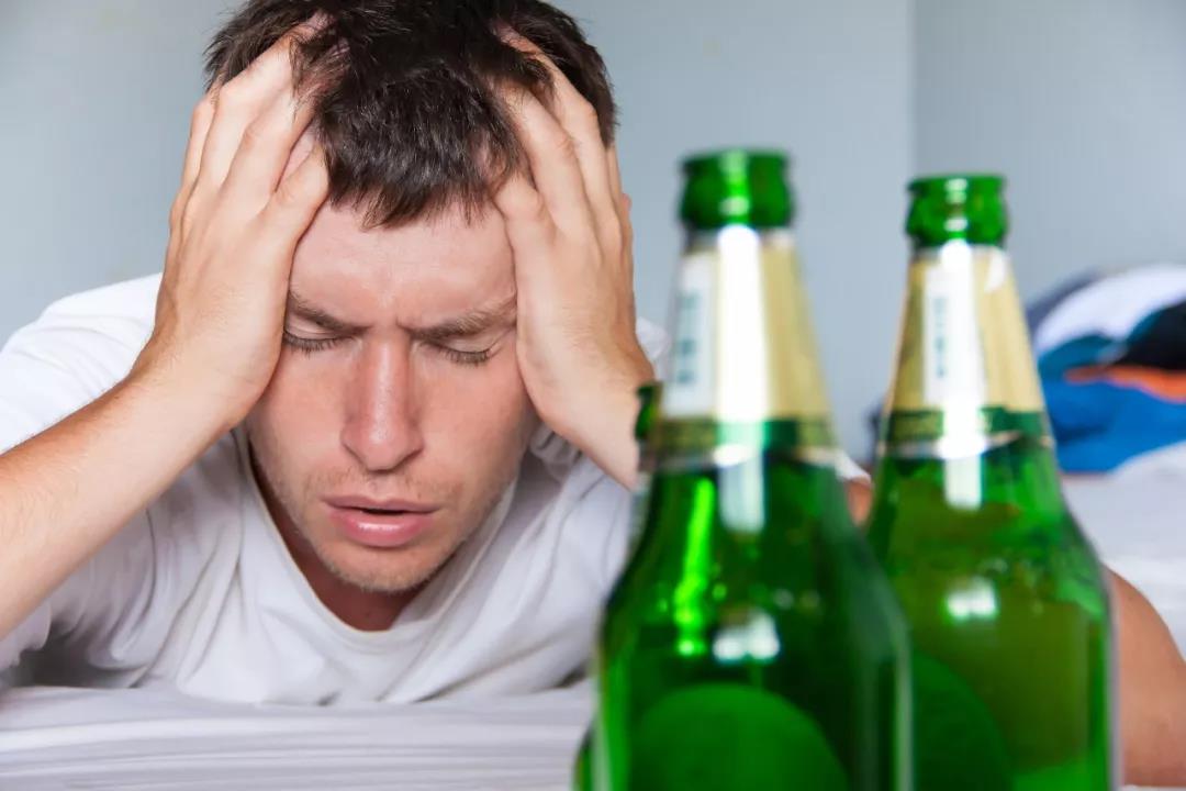 临床大发现丨适量饮酒有益健康一说，完全不存在！